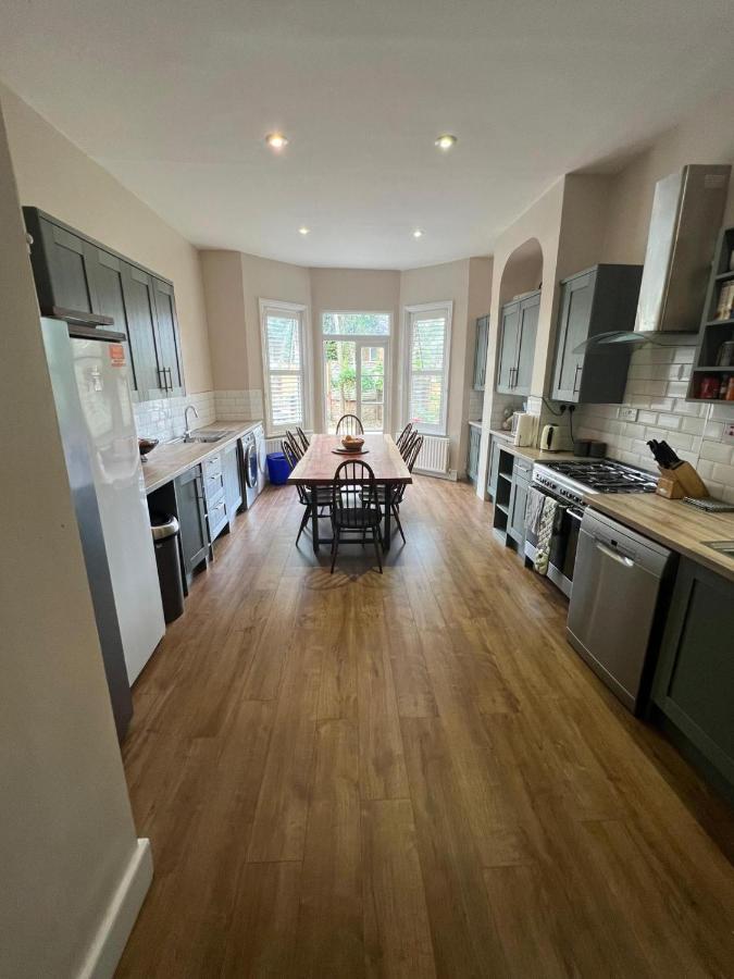 Grand Tulse Hill Villa London Exteriör bild